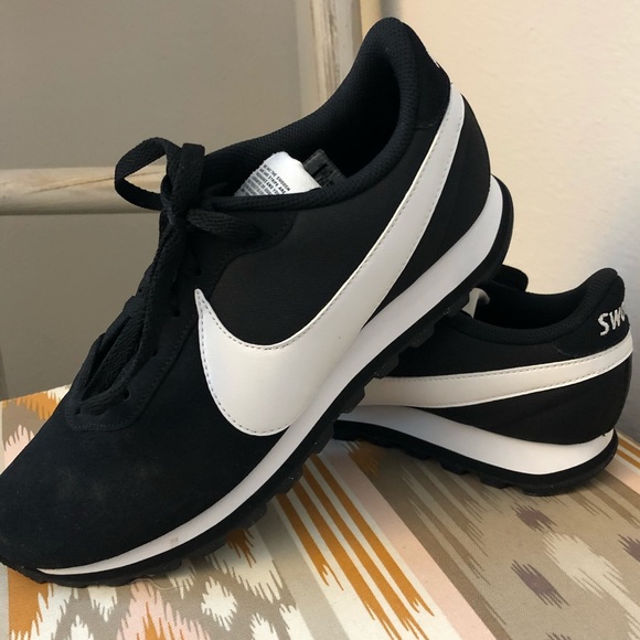 nike cortez suede black